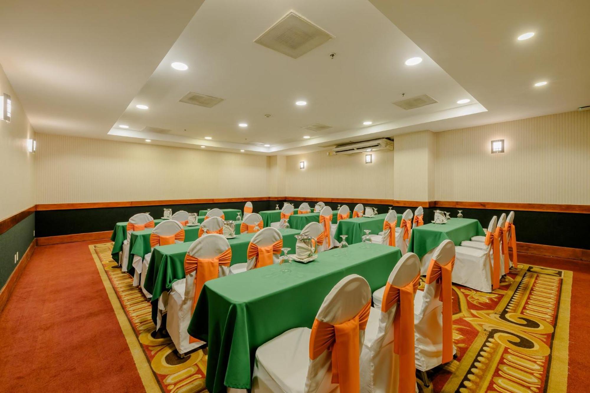Holiday Inn Convention Center By Ihg Манагуа Екстер'єр фото